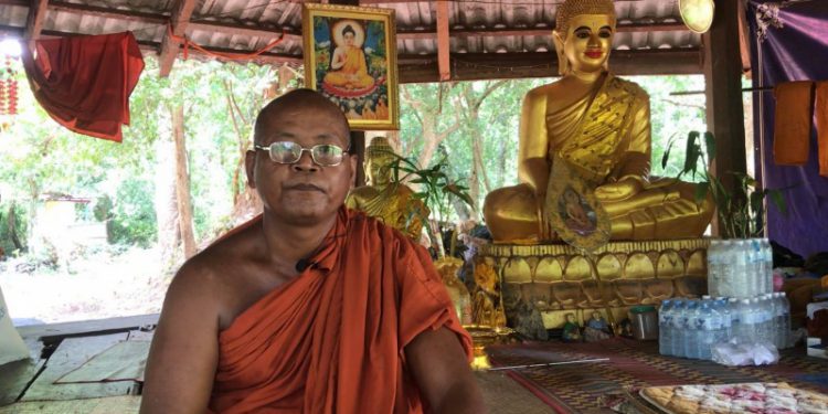 សង្ឃសហគមន៍រុក្ខាវ័នតស៊ូការពារព្រៃសហគមន៍ពីការកាប់បំផ្លាញ