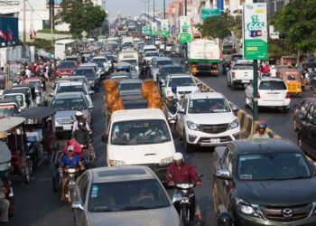 ចរាចរនៅតែមានការកកស្ទះជាប្រចាំនៅម្តុំអតីតធនាគារ ANZ ផ្លូវ២៧១ ជិតខ្លោងទ្វាវត្តសន្សំកុសល