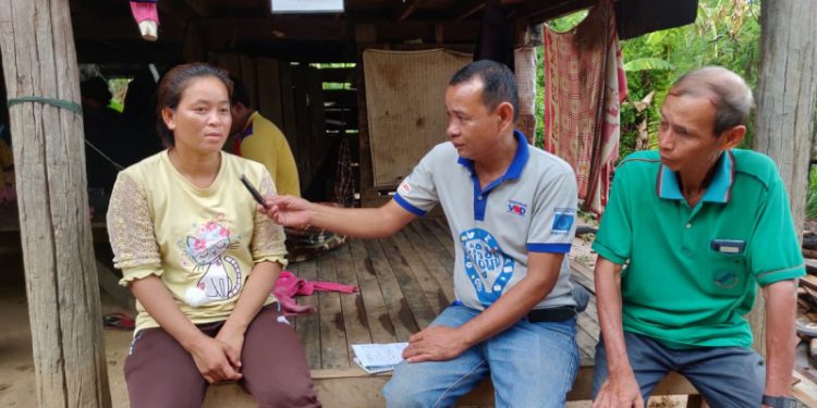 ពលករខ្មែរដើររកការងារធ្វើនៅស្រុក ក្រោយកម្ពុជា-ថៃបិទច្រកព្រំដែនអំឡុងផ្ទុះជំងឺកូវីដ-១៩