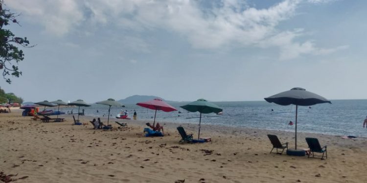 ភ្ញៀវទេសចរណ៍នៅខេត្តកែបកើនឡើងវិញ ក្រោយស្ងប់ស្ងាត់ជំងឺកូវីដ-១៩