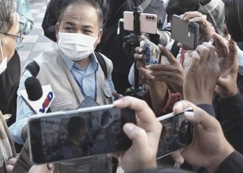 ការអនុវត្តច្បាប់ និងការងារអ្នកសារព័ត៌មានក្នុងការឃ្លាំមើលភាពមិនប្រក្រតីក្នុងសង្គម