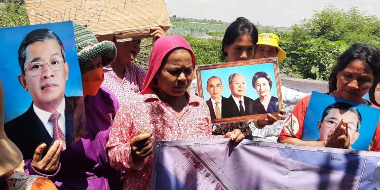 របាយការណ៍​ថា ខ្នង​ផ្ទះ​ពលរដ្ឋ​បឹង​តាមោក​ជាង​២០០​គ្រួសារ មិន​ស្ថិត​នៅ​ក្នុង​ព្រំប្រទល់​បឹង​នោះ​ទេ