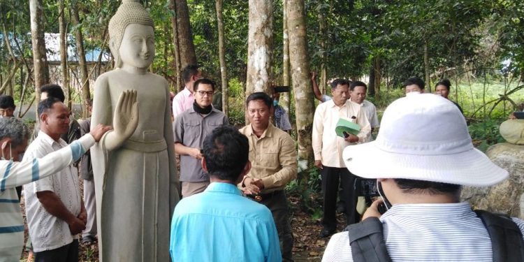 អភិបាល​ខេត្ដកំពង់ស្ពឺ​សន្យា​នៅ​មុខ​ព្រះ​ថា នឹង​មិន​ឲ្យ​មាន​ការ​កាប់​បំផ្លាញ​ព្រៃឈើក្នុង​សហគមន៍​ឧត្តម​ស្រែពស់​ទៀត​ឡើយ