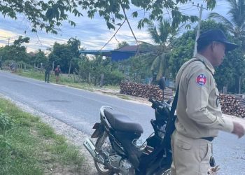 អភិបាល​ខេត្តកំពង់ស្ពឺ​ថា ការ​ដាក់​កម្លាំង​រារាំង​ពលរដ្ឋ គឺ​ដើម្បី​ការពារ​អសន្តិសុខ​និង​សណ្តាប់ធ្នាប់​សាធារណៈ