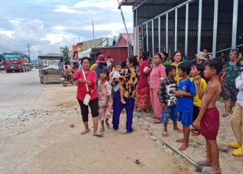 សកម្មជនបឹងតាមោកតស៊ូទាមទាររកដំណោះស្រាយបញ្ហាដីធ្លីទោះប្រឈមសុវត្ថិភាពរាងកាយ