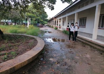 មន្ទីរ​អប់រំ​រាជធានី​ភ្នំពេញ​ចុះ​ស៊ើបអង្កេត​ភាព​មិន​ប្រក្រតី​នាយក​វិទ្យាល័យ​​ទួលប្រាសាទ​សែនសុខ ខណៈគ្រូ​បង្រៀន​កំពង់​រង់​ចាំ​លទ្ធផល