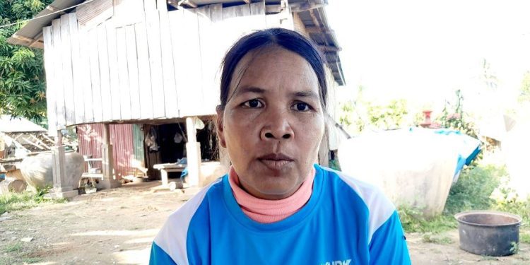 ស្ត្រីក្រីក្រនៅខេត្តពោធិ៍សាត់អំពាវនាវឱ្យតុលាការពន្លឿនការកាត់ទោសប្តី ក្រោយជាប់ឃុំបណ្តោះអាសន្នជិត១ឆ្នាំ