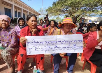 ពលករខ្មែរទៅធ្វើការនៅប្រទេសថៃនៅតែចាញ់បោកមេខ្យល់បើទោះមាន MoU