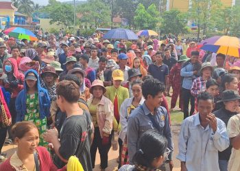 ពលរដ្ឋជាង១០០០គ្រួសារនៅកោះកុង ជំរុញអាជ្ញាធរឱ្យដោះស្រាយបញ្ហាដីធ្លីជូនពួកគេ