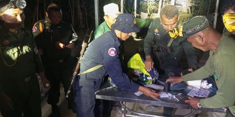 អ្នកការពារសត្វព្រៃទទូចដល់សមត្ថកិច្ចចាប់ជនដែលបរបាញ់សត្វក្នុងព្រៃសហគមន៍ប្រាំបីមុមមកដាក់ទោសតាមច្បាប់