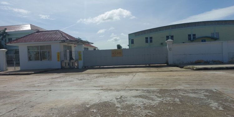 កម្មការនីរោងចក្រ៤នាក់ នៅស្វាយរៀងមិនទទួលបានប្រាក់ឧបត្ថម្ភពី ប.ស.ស ក្រោយសម្រាលកូន