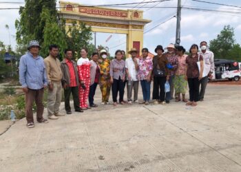 តំណាងពលរដ្ឋ៥នាក់ស្នើតុលាការខេត្តព្រះសីហនុទម្លាក់ចោលបទចោទ និងស៊ើបអង្កេតឡើងវិញពាក់ព័ន្ធរឿងជម្លោះដីធ្លី