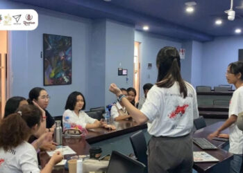 បទ​យក​ការណ៍៖ ស្ត្រី​ក្នុងវិស័យមួយចំនួន ស្នើឱ្យមាន​ថ្ងៃ​​​សម្រាក​​១ថ្ងៃ​​ក្នុង​១​ខែ​​កំឡុង​​​​​មក​​​​រដូវ​ ដោយ​​​មិន​​កាត់​​​​ប្រាក់​ខែ