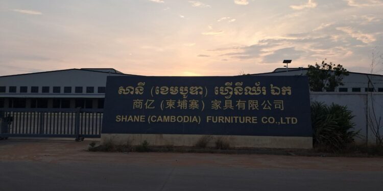 រូបភាពរោងចក្រ សានី(ខេមបូឌា)ហ្វើនីឈ័រ ឯក ស្ថិតនៅក្នុងឃុំព្រៃគគីរ ស្រុកចន្រ្ទា ខេត្ដស្វាយរៀងនៅថ្ងៃទី១៤ ខែមីនា ឆ្នាំ២០២៥។ ( សួន វុត្ថា)